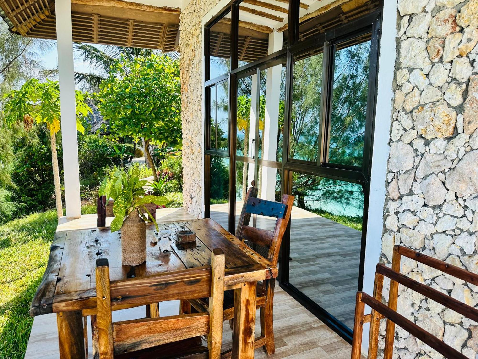 Z-Breeze Zanzibar Hotel Kiwengwa  Exterior photo
